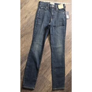 Universal Thread High-Rise Skinny Jeans size 2 R - Dark Wash - NEW